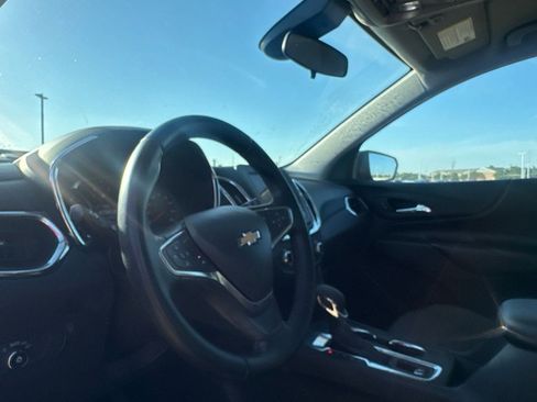 Used 2023 Chevrolet Equinox LT FWD image 34