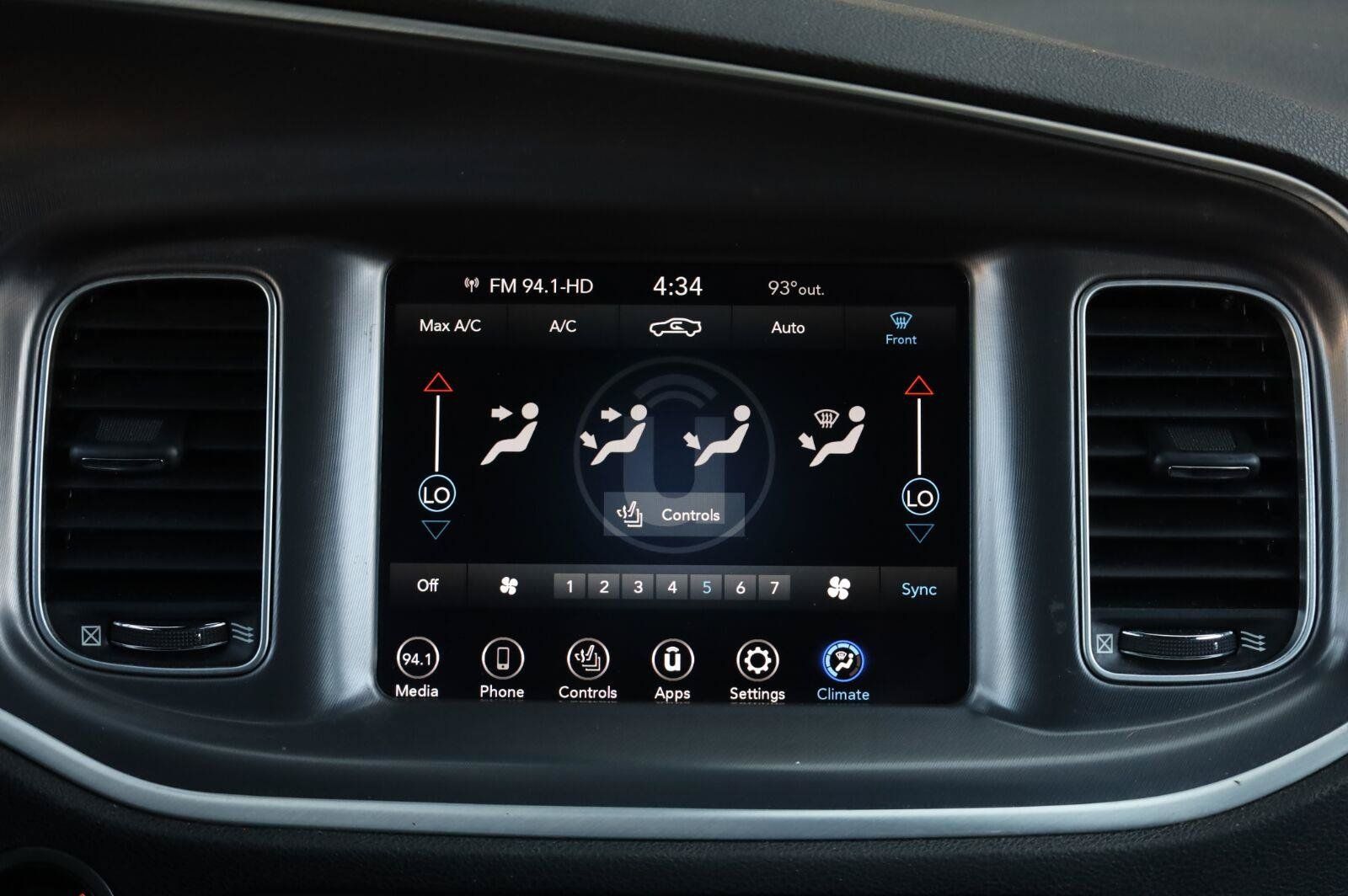 Used 2020 Dodge Charger Scat Pack RWD image 37