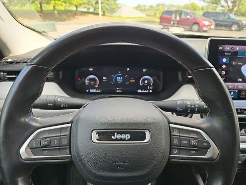 Used 2022 Jeep Compass Limited w/ Elite Group AWD/4WD image 20