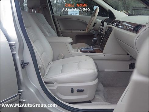 Used 2006 Ford Five Hundred Limited image 12