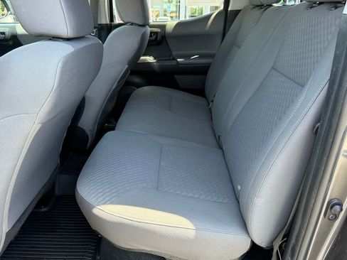 Certified 2022 Toyota Tacoma SR5 RWD image 30