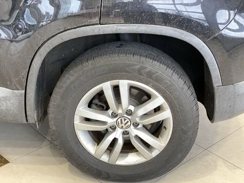 Used 2016 Volkswagen Tiguan S AWD/4WD image 11
