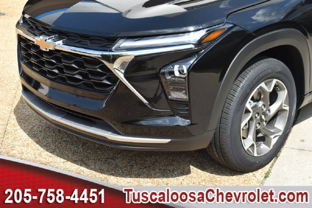 Certified 2024 Chevrolet Trax LT w/ Driver Confidence Package FWD image 38