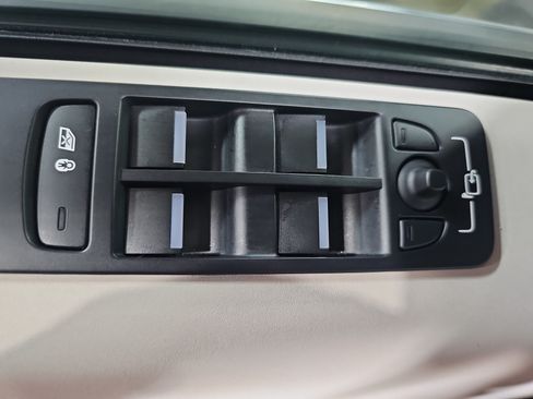 Used 2020 Land Rover Discovery Sport S AWD/4WD image 29