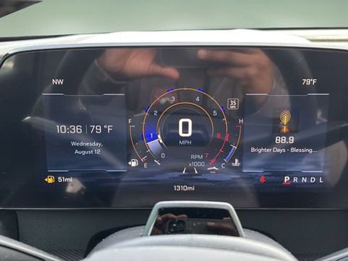 Used 2026 Chevrolet Traverse High Country FWD image 13