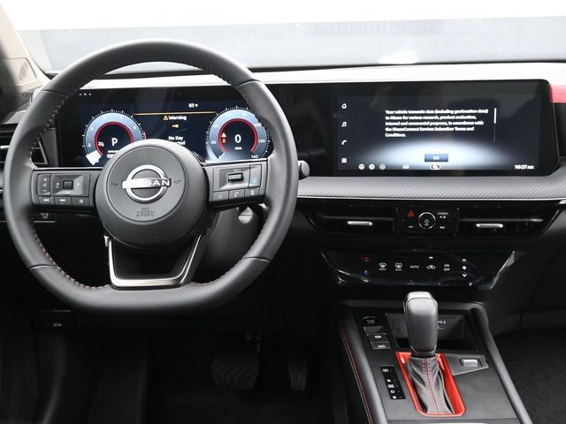 New 2026 Nissan Kicks SR FWD image 10