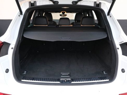 Used 2016 Porsche Cayenne image 28