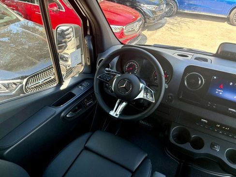New 2026 Mercedes-Benz Sprinter 2500 image 6