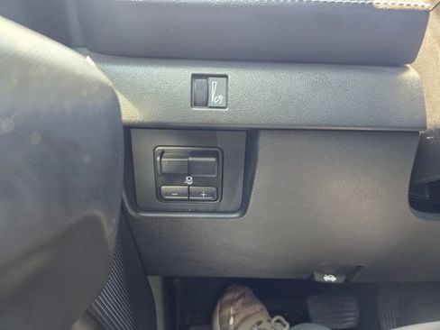 Used 2024 Chevrolet Colorado LT w/ LT Convenience Package III RWD image 15