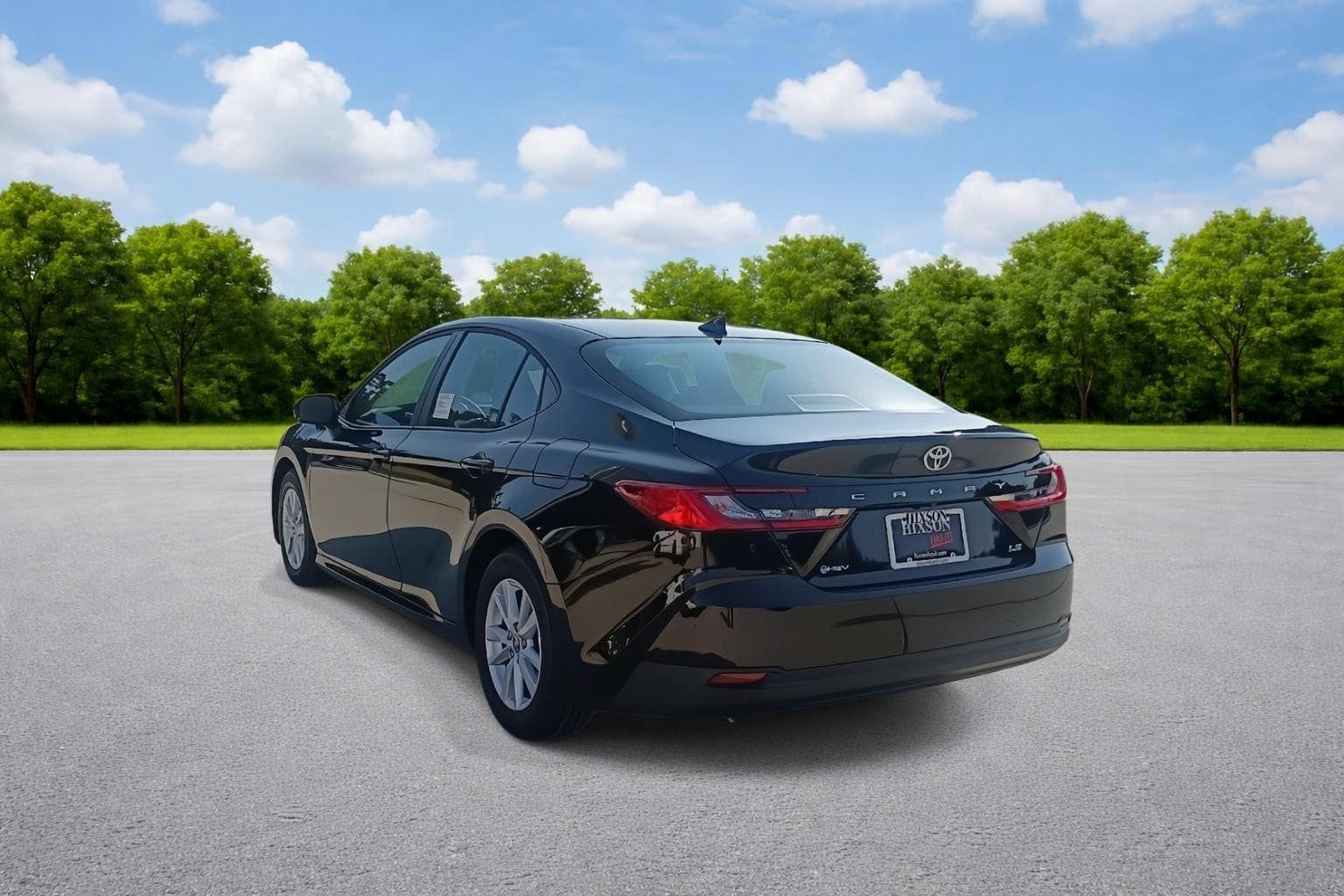 Used 2026 Toyota Camry LE FWD image 5