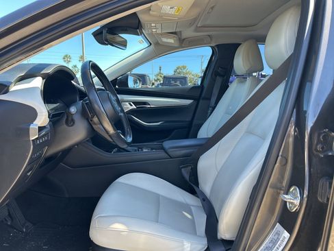 Used 2021 MAZDA MAZDA3 2.5 Turbo Sedan w/Premium Plus image 9