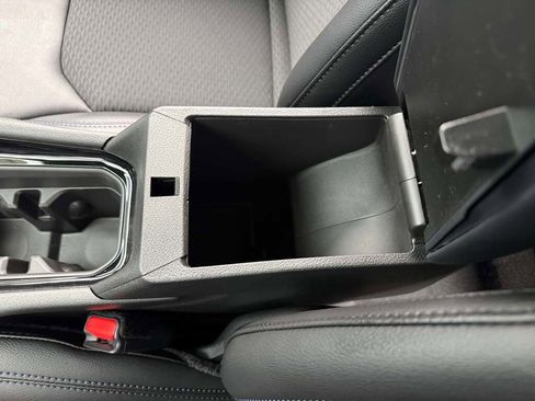 New 2026 Jeep Compass Latitude image 32