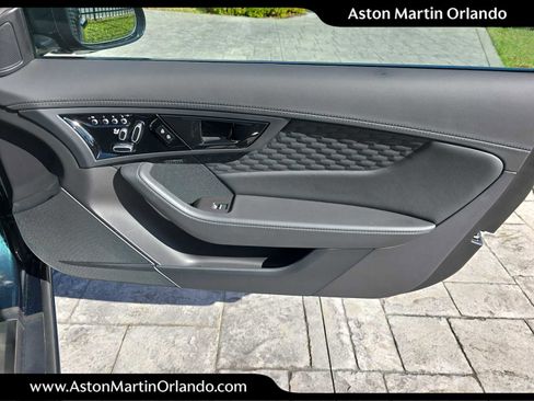 Used 2024 Jaguar F-TYPE R image 19