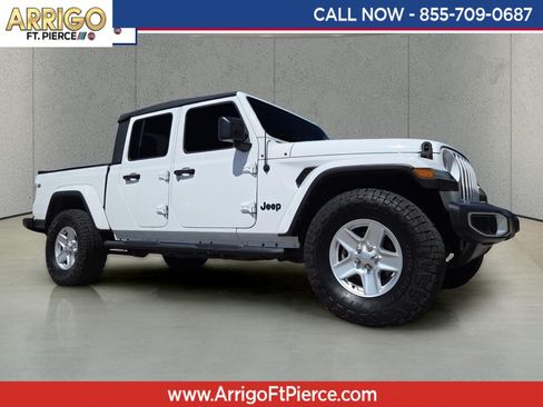 Used 2022 Jeep Gladiator Sport AWD/4WD image 1