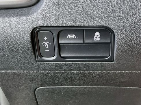 Used 2023 Kia Sorento S w/ Panoramic Sunroof Package AWD/4WD image 10