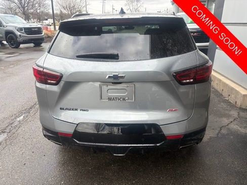 Used 2025 Chevrolet Blazer RS w/ Driver Confidence II Package image 4
