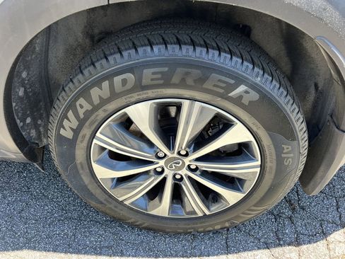 Used 2023 INFINITI QX60 Pure AWD/4WD image 16