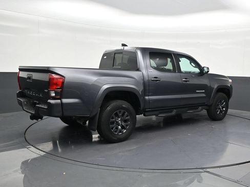 Used 2023 Toyota Tacoma SR5 w/ Technology Package RWD image 5