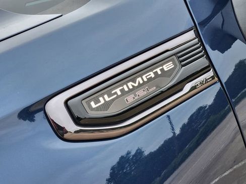 Used 2023 GMC Sierra 1500 Denali Ultimate AWD/4WD image 11