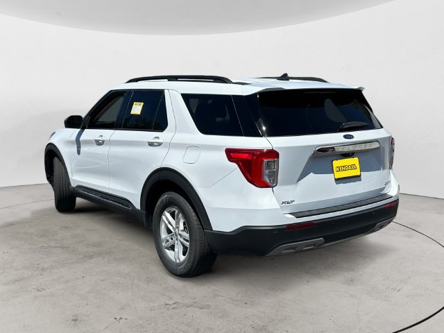 Used 2023 Ford Explorer XLT w/ Equipment Group 202A AWD/4WD image 3