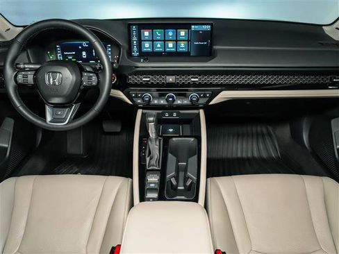 Used 2025 Honda Accord Touring image 18