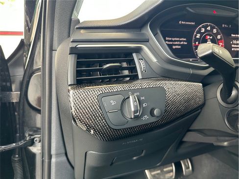 Used 2019 Audi S4 Premium Plus w/ Premium Plus Package AWD/4WD image 30