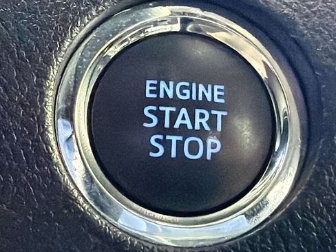 Used 2022 Toyota 4Runner Limited RWD image 34