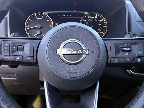 Used 2023 Nissan Rogue SV AWD/4WD image 14