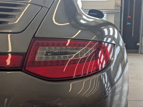 Used 2009 Porsche 911 Carrera 4S AWD/4WD image 14