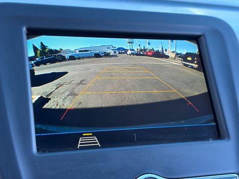 Used 2019 Chevrolet Equinox LS FWD image 16