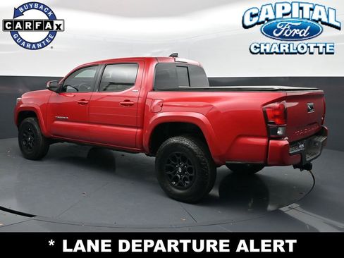 Used 2022 Toyota Tacoma SR5 w/ Technology Package image 5