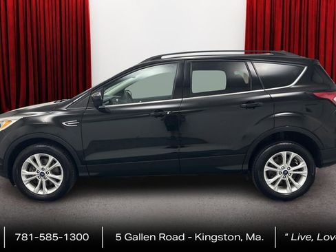 Used 2018 Ford Escape SE w/ SE Sync 3 Package AWD/4WD image 8