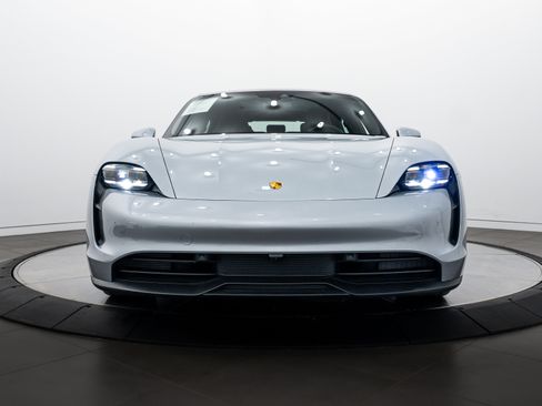 Certified 2021 Porsche Taycan image 10