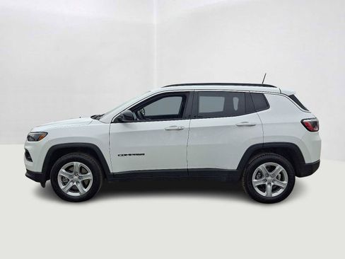 Used 2023 Jeep Compass Latitude image 8