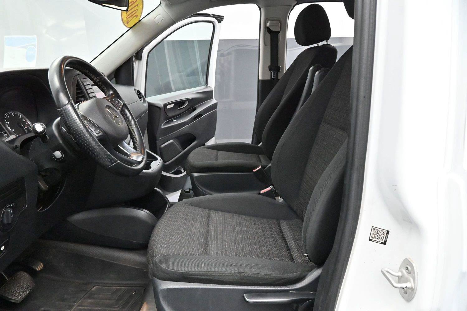 Used 2016 Mercedes-Benz Metris image 13