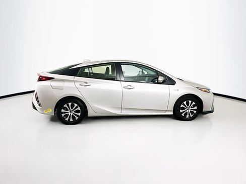 Used 2021 Toyota Prius Prime XLE FWD image 10