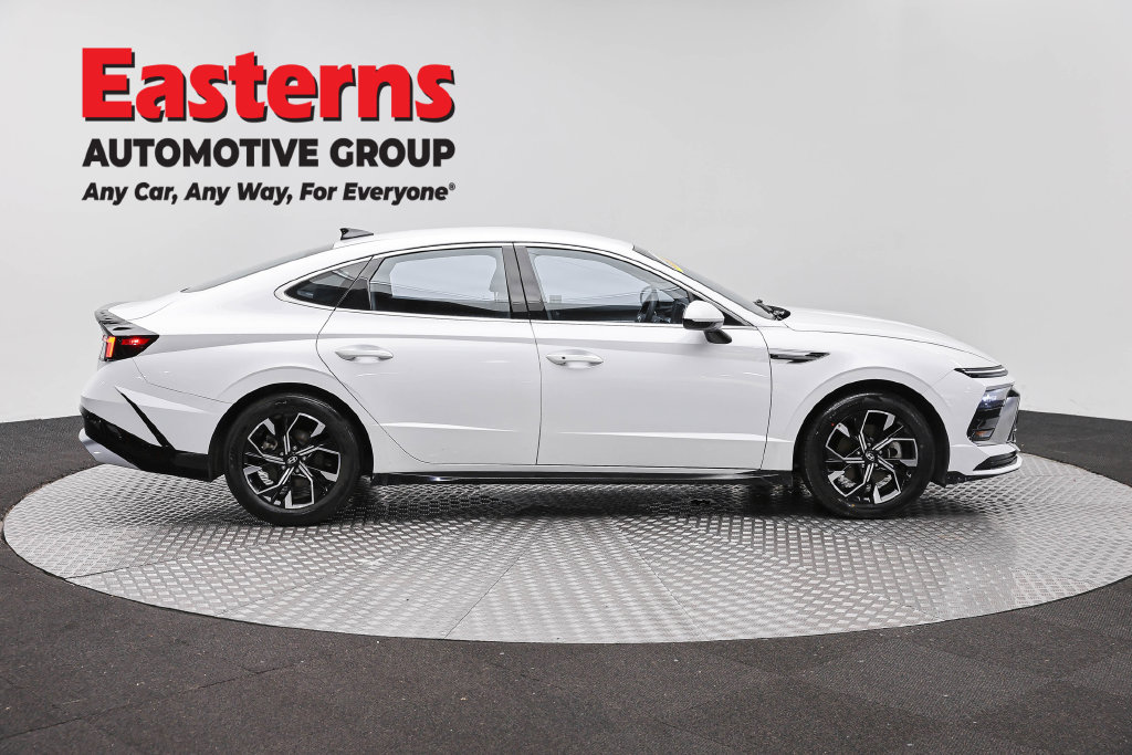 Used 2025 Hyundai Sonata SEL FWD image 6