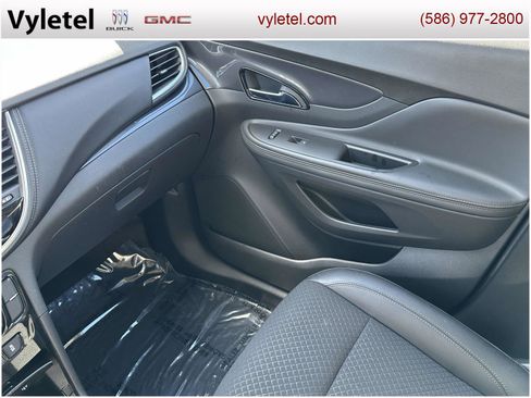 Certified 2022 Buick Encore Preferred w/ Safety Package II image 30