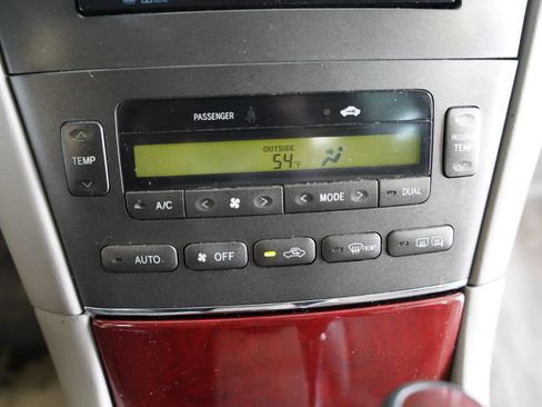 Used 2003 Lexus ES 330 4dr Sdn image 19