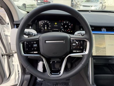 New 2025 Land Rover Discovery Sport S image 17