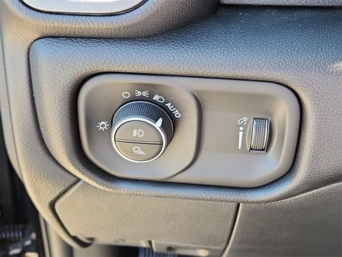 New 2026 RAM 2500 Tradesman image 25