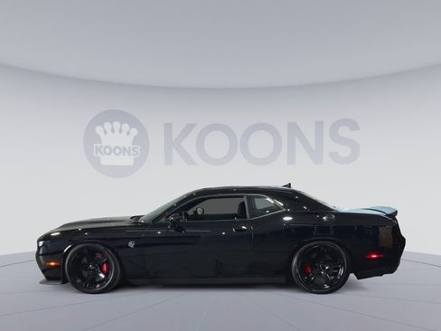 Used 2019 Dodge Challenger SRT Hellcat image 7