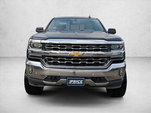 Used 2018 Chevrolet Silverado 1500 LT w/ All Star Edition image 2