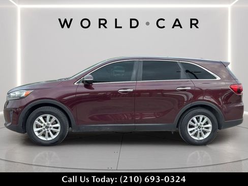 Used 2020 Kia Sorento FWD V6 image 4