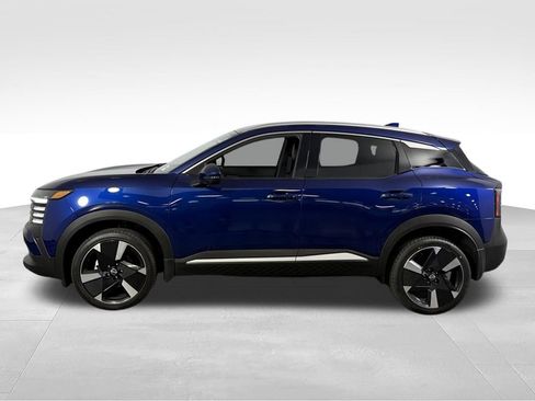 Used 2025 Nissan Kicks SR FWD image 8