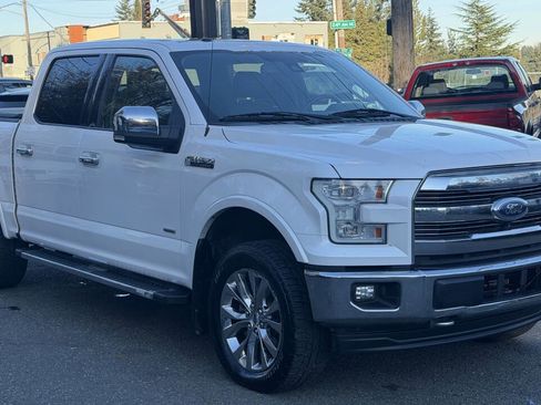Used 2017 Ford F150 Lariat w/ Equipment Group 502A Luxury image 9
