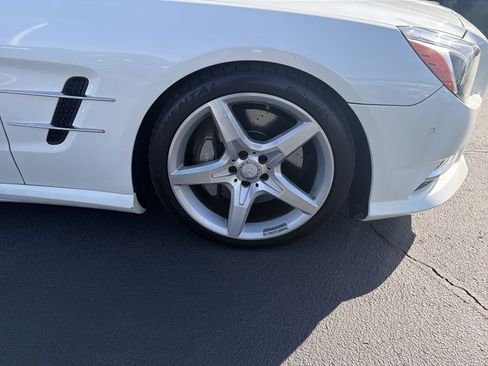 Used 2015 Mercedes-Benz SL 550 image 13