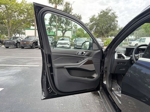 Used 2025 BMW X5 xDrive40i w/ Premium Essential Package AWD/4WD image 37