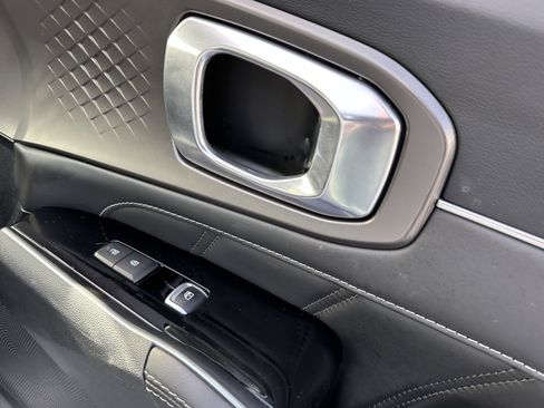 Certified 2024 Kia Sorento SX image 16