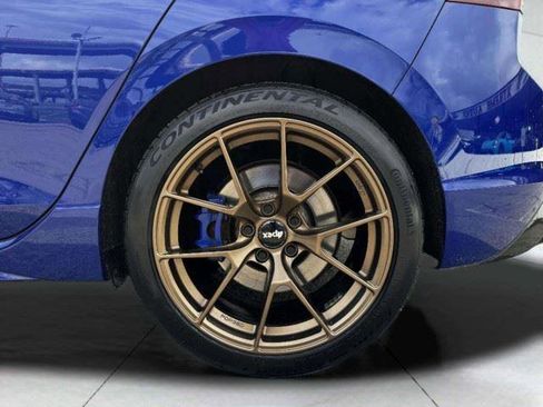 Used 2022 Volkswagen Golf R AWD/4WD image 58